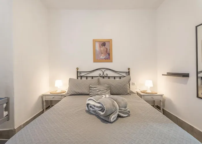 Gar House Hébergement de vacances *